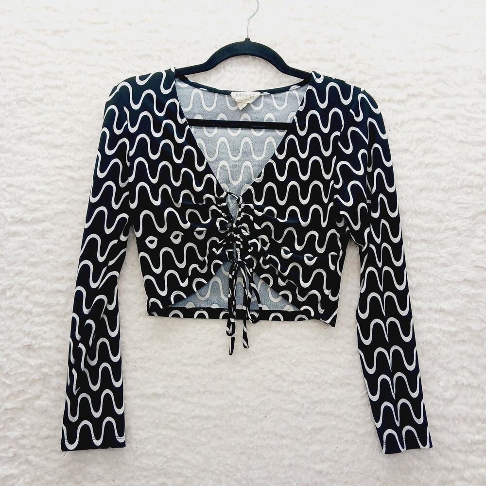 Blouse Cropped Black White Witchy Goth Fairygoth Whimsycore Street Chic Size M